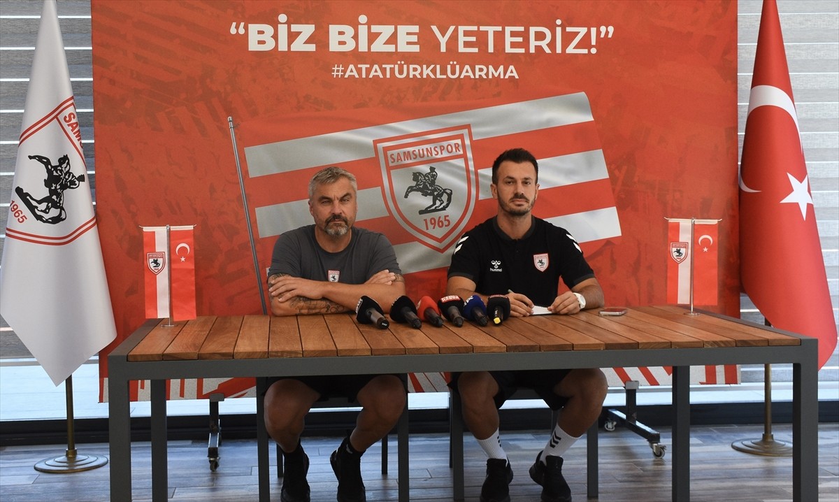 Trendyol Süper Lig ekiplerinden Samsunspor'un teknik direktörü Thomas Reis, takım olarak ligde...