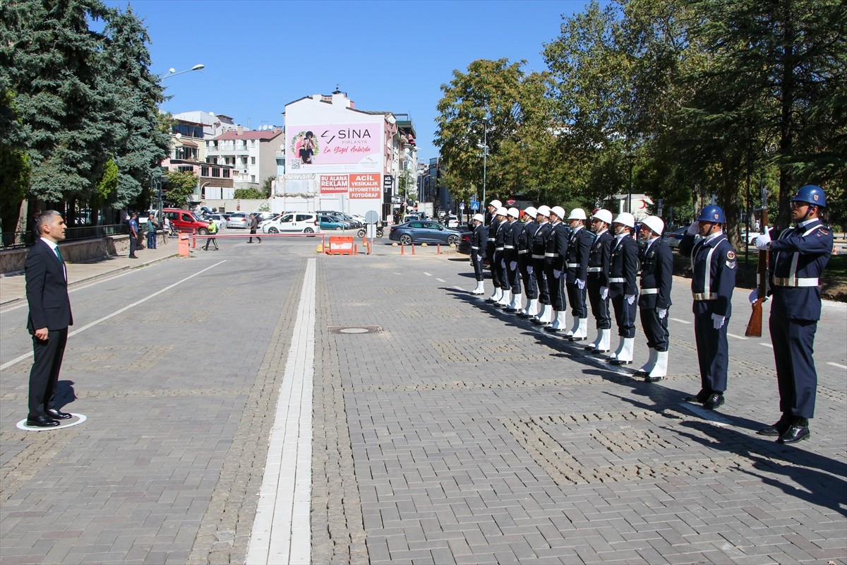 Cumhurbaşkanı Recep Tayyip Erdoğan'ın imzasıyla Resmi Gazete'de yayımlanan kararnameyle Uşak...