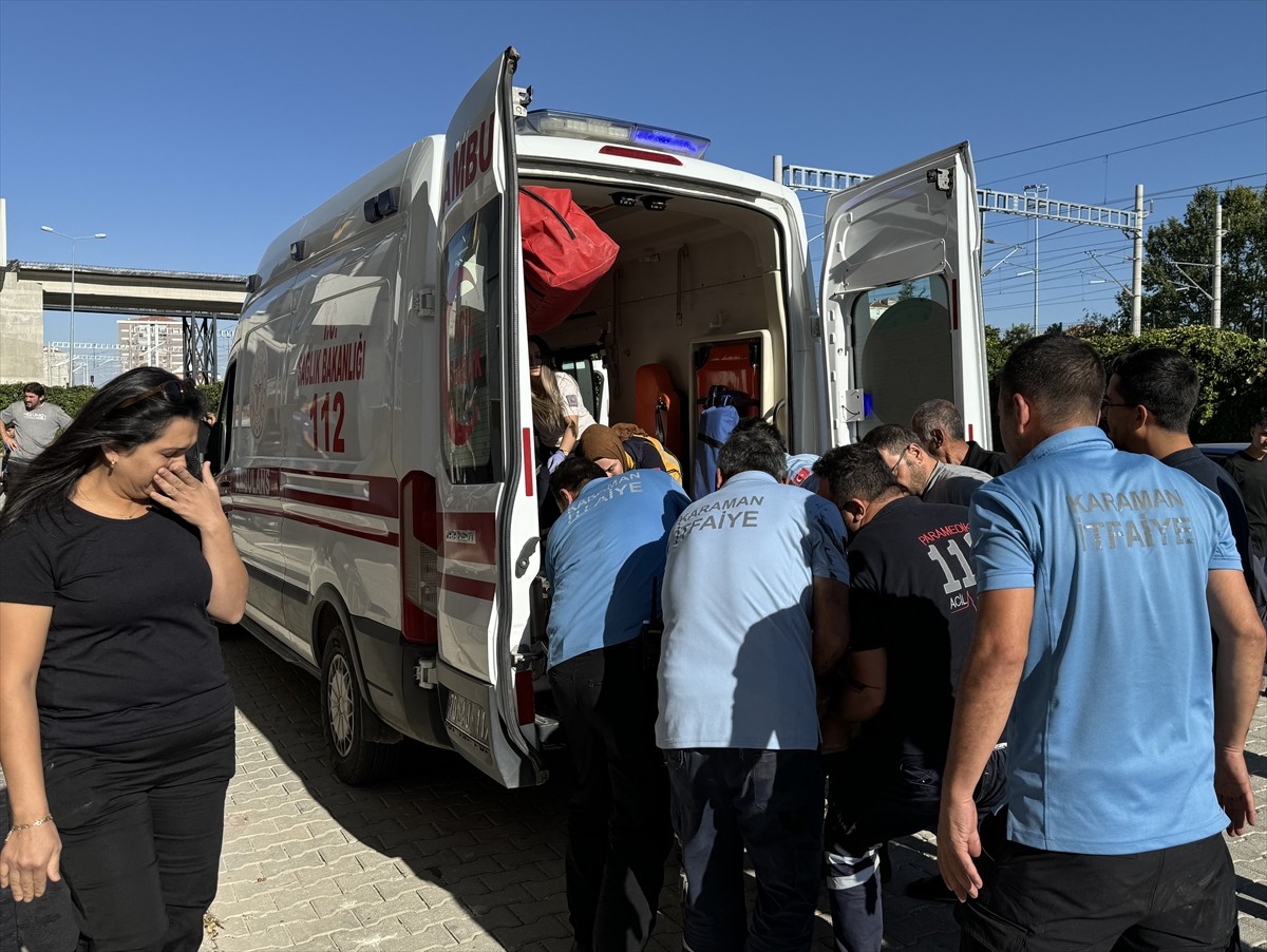  Karaman'da ikinci kattan asansör boşluğuna düşen 12 yaşındaki çocuk yaralandı.