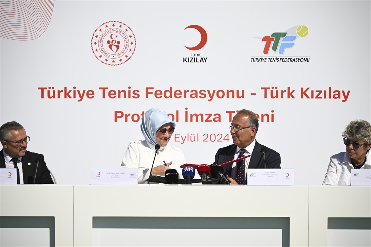 Türkiye Tenis Federasyonu (TTF) ile Türk Kızılay, kan bağışı, ilk yardım, gönüllü yönetimi ve...