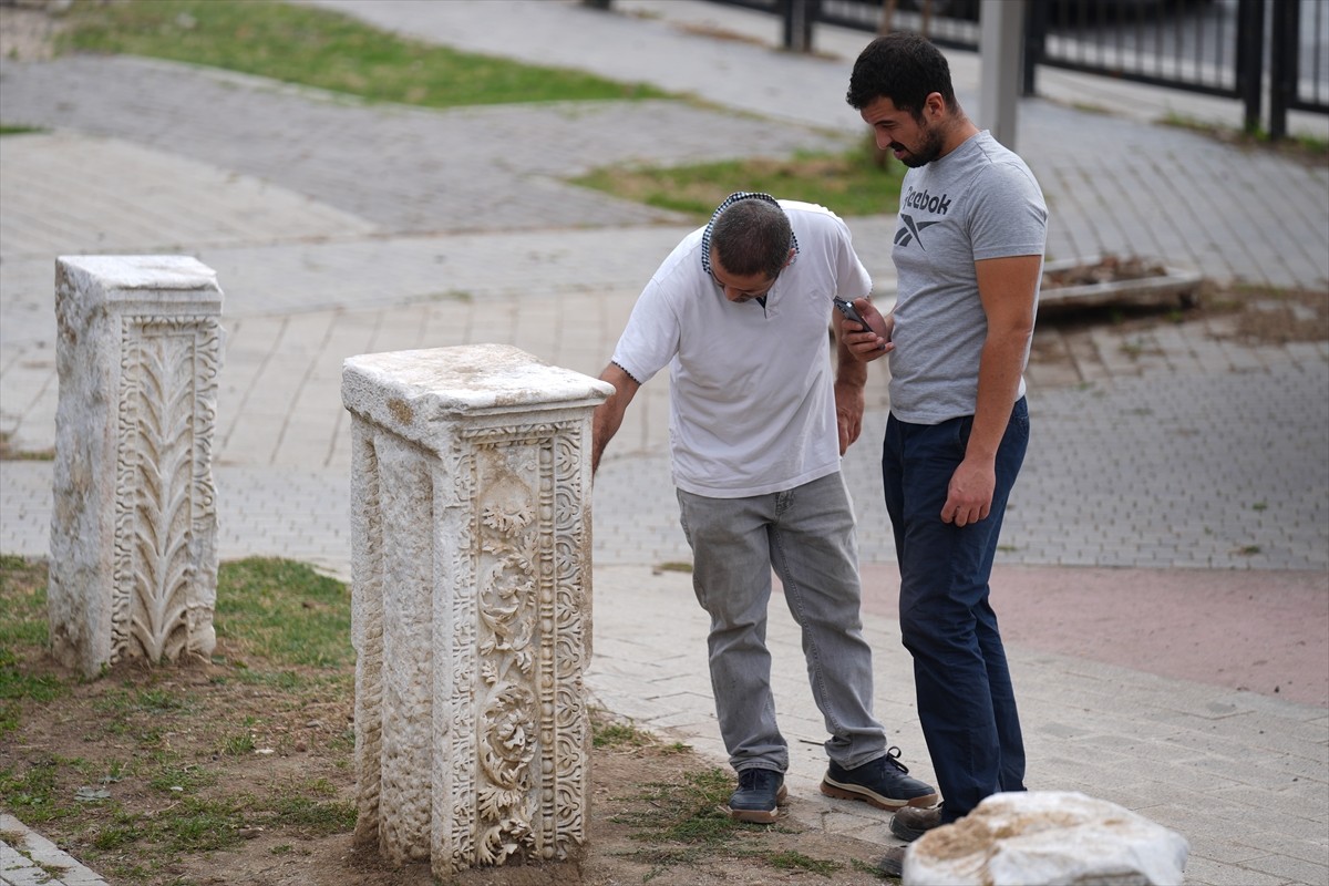 Düzce'nin Konuralp Bölgesi'ndeki Prusias Ad Hypium Antik Kenti'nde devam eden kazı çalışmalarıyla...