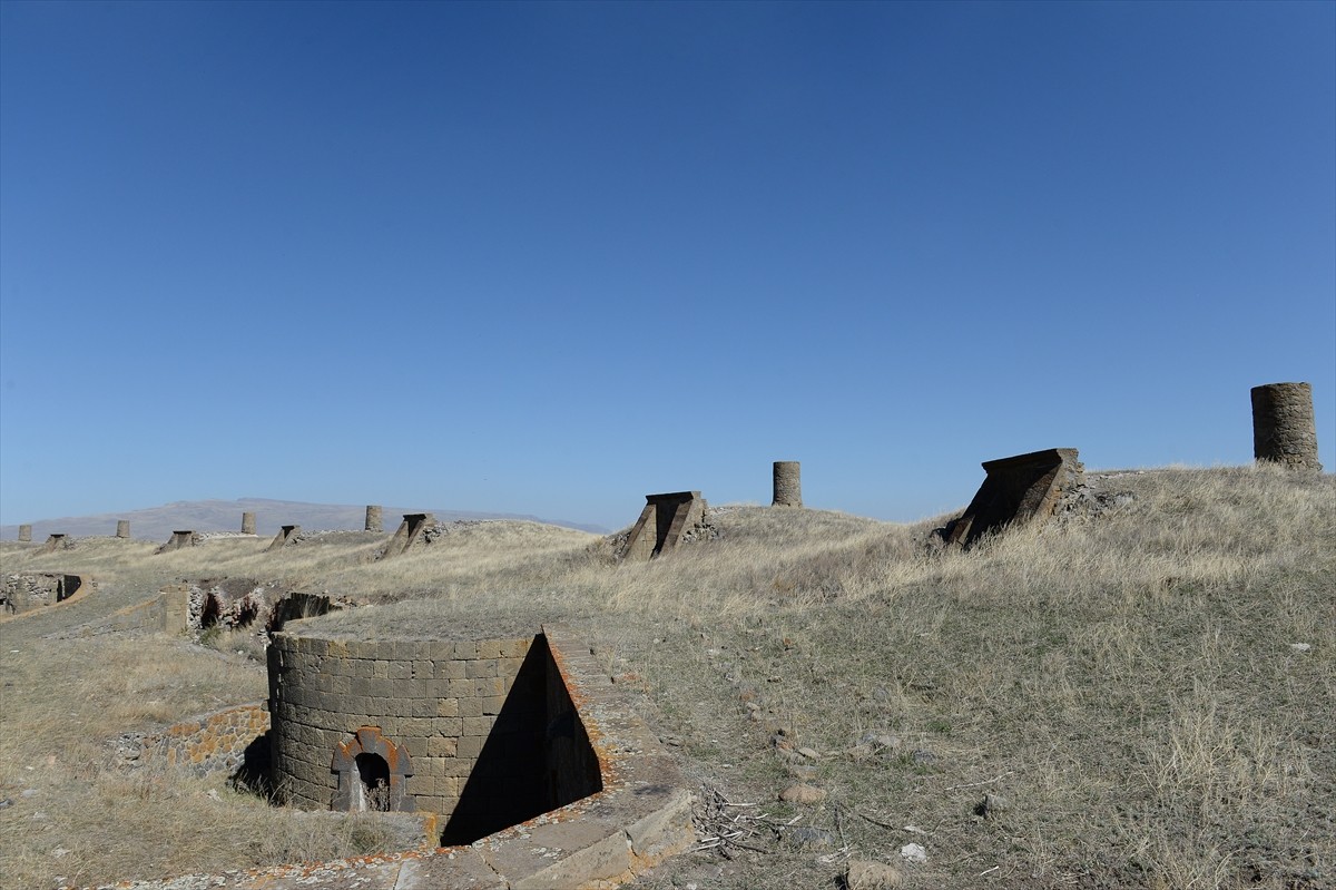 Erzurum'da Sultan 2. Abdülhamid döneminde Uzunahmet Mahallesi'nin batısında kalan tepe üzerine...