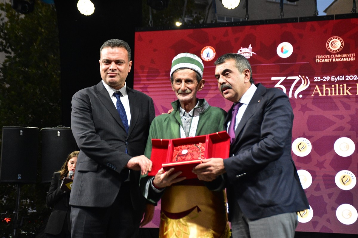 Milli Eğitim Bakanı Yusuf Tekin, Kırşehir Cacabey Meydanı'nda düzenlenen 37. Ahilik Haftası...