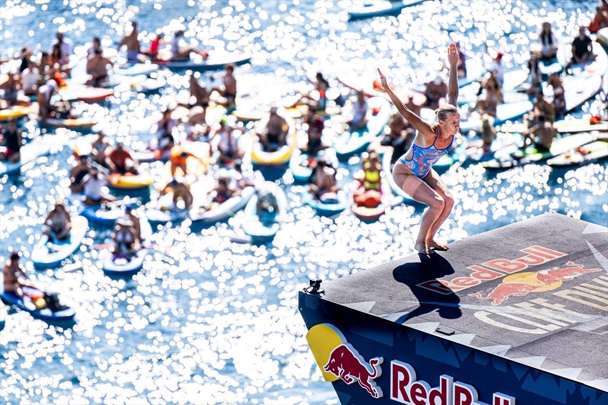 Antalya'da düzenlenen "Red Bull Cliff Diving Dünya Serisi"nin 7'nci etabı tamamlandı. Antalya...