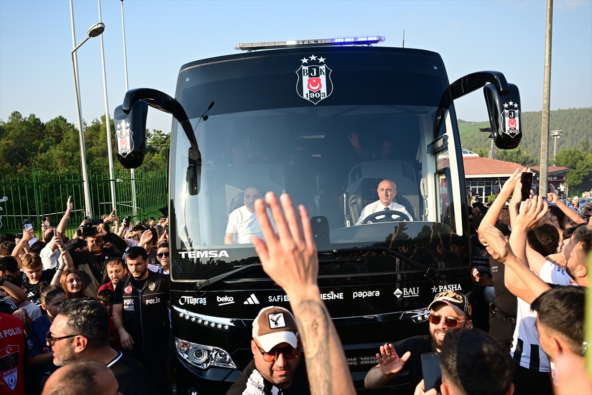 Beşiktaşlı taraftarlar, Trendyol Süper Lig'in 7. haftasında yarın Kayserispor'a konuk olacak...