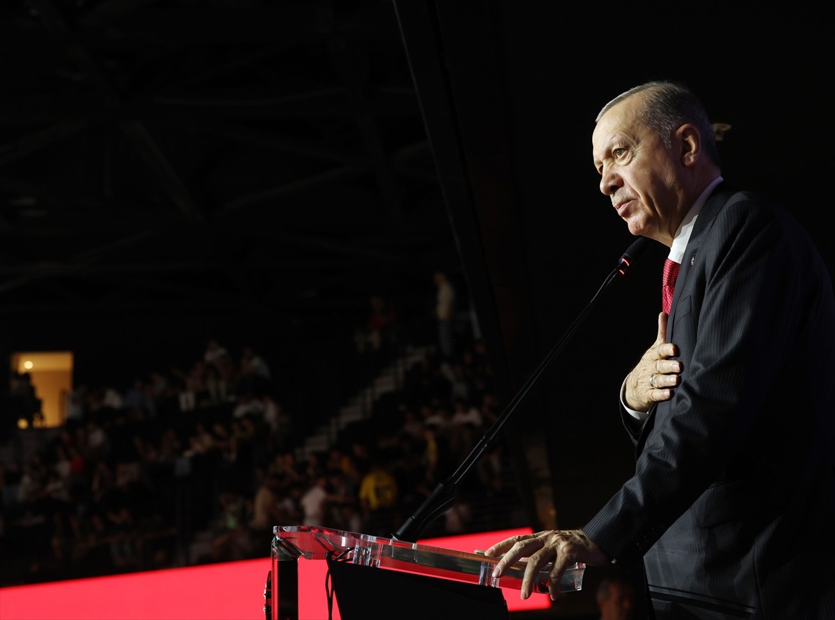 Cumhurbaşkanı Recep Tayyip Erdoğan, İstanbul'da Basketbol Gelişim Merkezi'nin açılış programına...