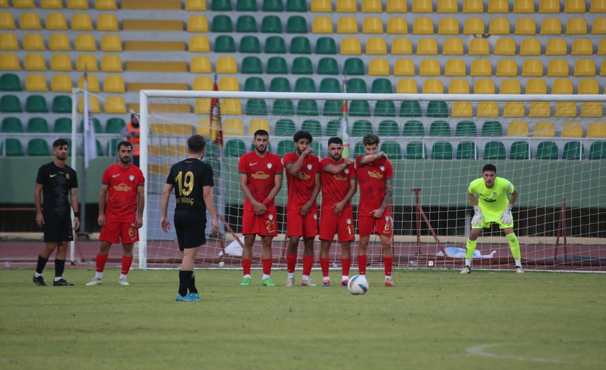 Trendyol 1. Lig'in 7. haftasında Yeni Malatyaspor ile Amed Sportif Faaliyetler Şanlıurfa 11 Nisan...