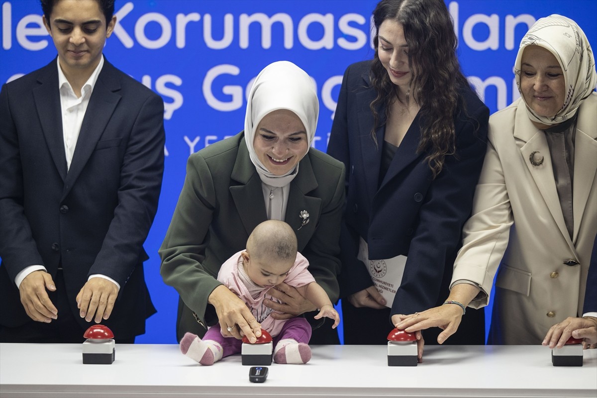 Aile ve Sosyal Hizmetler Bakanı Mahinur Özdemir Göktaş, Bakanlıkta gerçekleşen "Devlet...