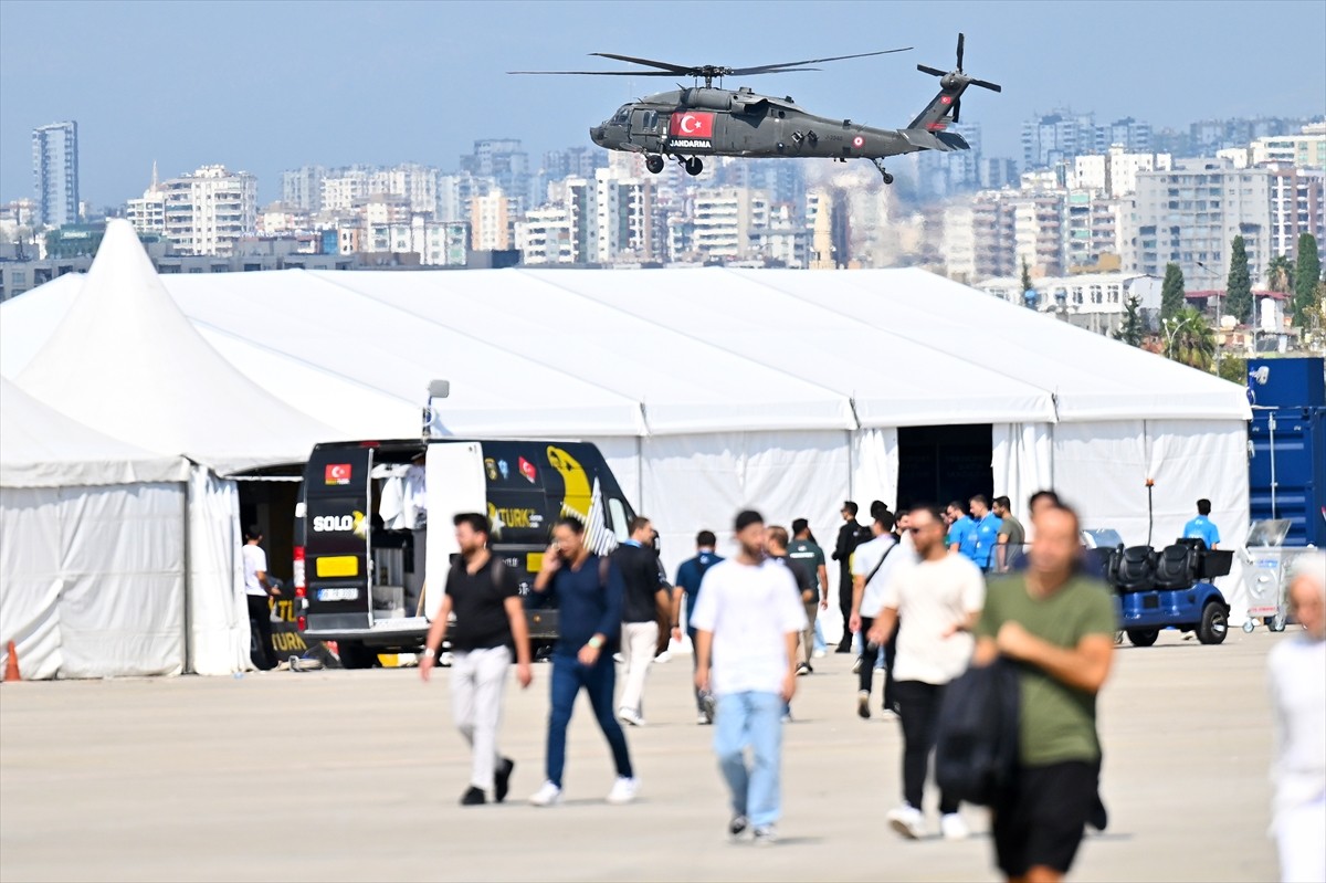 Adana'da yarın teknoloji tutkunlarını ağırlamaya başlayacak Havacılık, Uzay ve Teknoloji Festivali...