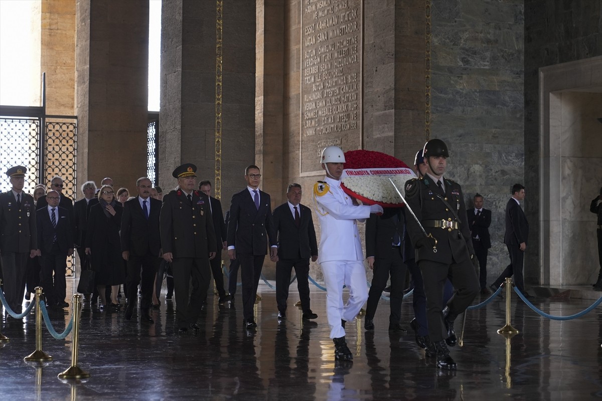 Finlandiya Cumhurbaşkanı Alexander Stubb, resmi ziyaret için geldiği Ankara'da, beraberindeki...