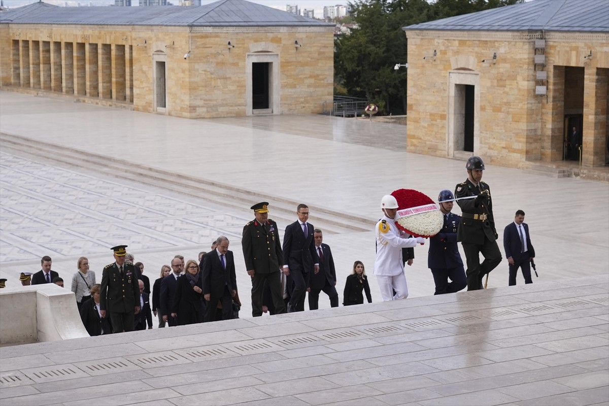 Finlandiya Cumhurbaşkanı Alexander Stubb, resmi ziyaret için geldiği Ankara'da, beraberindeki...