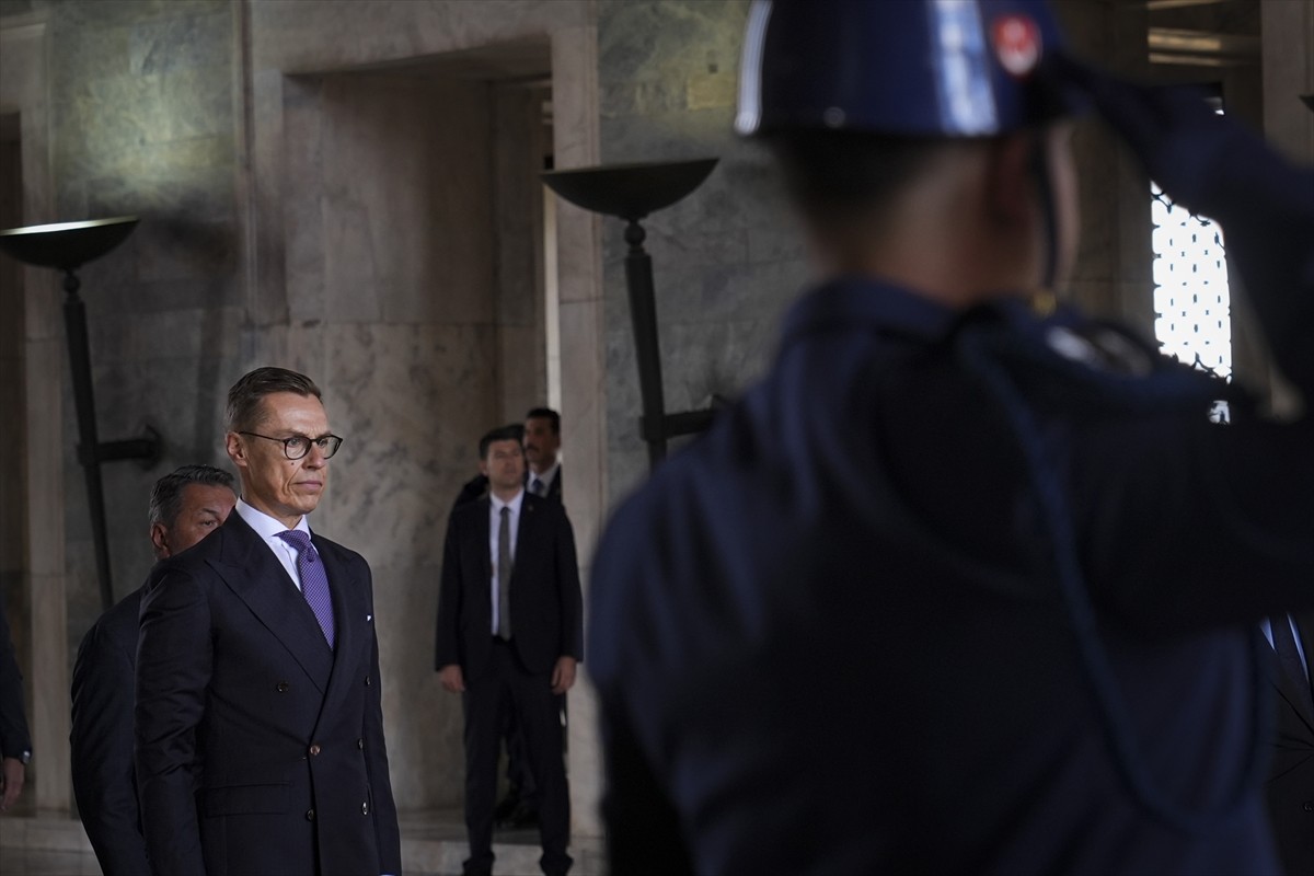 Finlandiya Cumhurbaşkanı Alexander Stubb, resmi ziyaret için geldiği Ankara'da, beraberindeki...