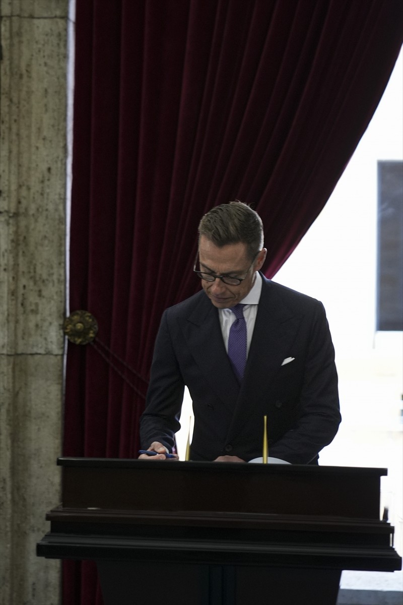 Finlandiya Cumhurbaşkanı Alexander Stubb, resmi ziyaret için geldiği Ankara'da, beraberindeki...