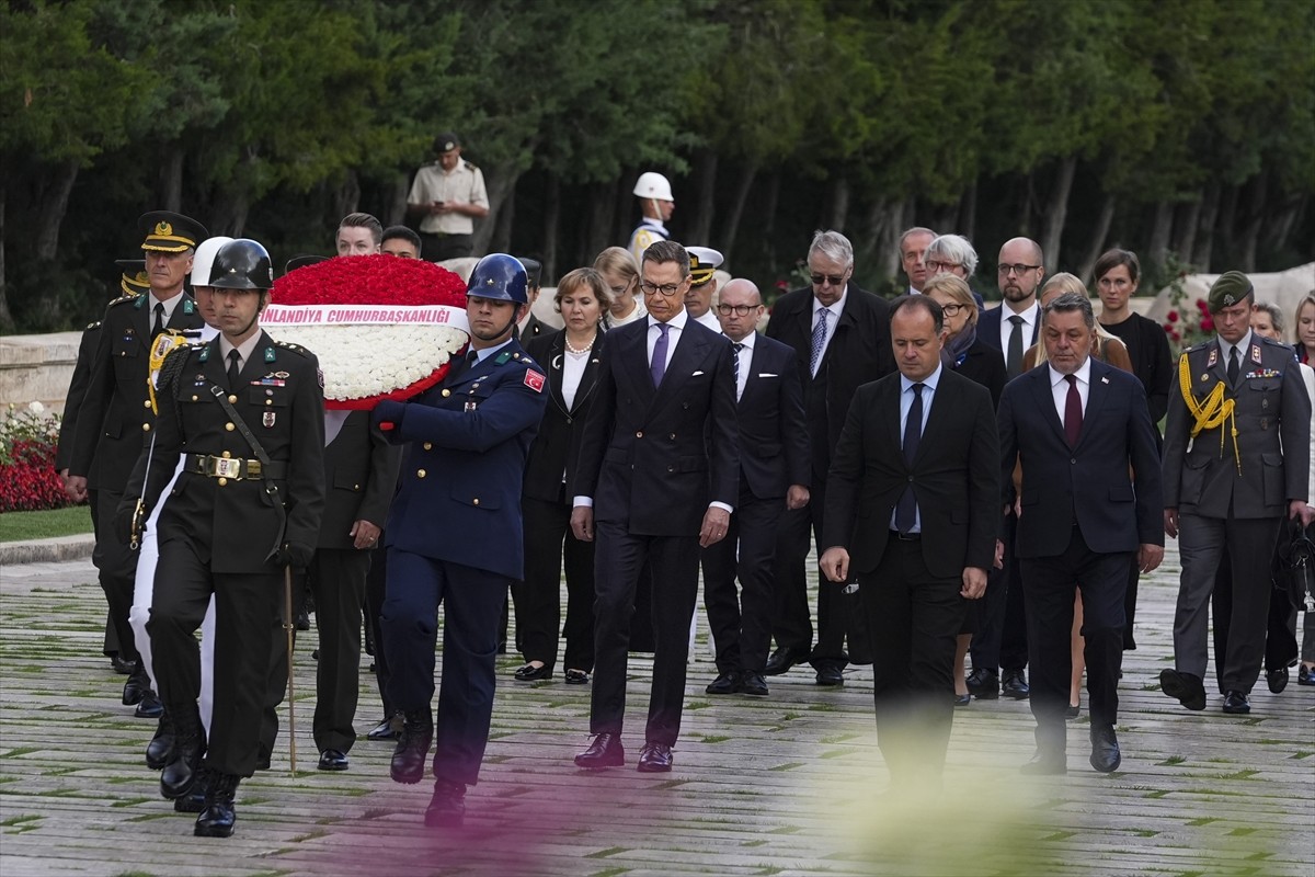 Finlandiya Cumhurbaşkanı Alexander Stubb, resmi ziyaret için geldiği Ankara'da, beraberindeki...