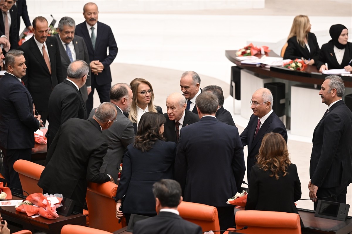 MHP Genel Başkanı Devlet Bahçeli, TBMM 28. Dönem 3. Yasama Yılı Açılış Toplantısı'na katılarak İYİ...