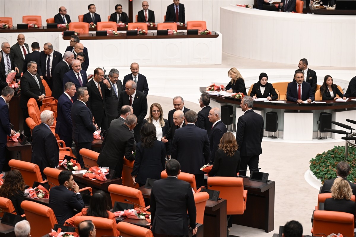 MHP Genel Başkanı Devlet Bahçeli, TBMM 28. Dönem 3. Yasama Yılı Açılış Toplantısı'na katılarak İYİ...