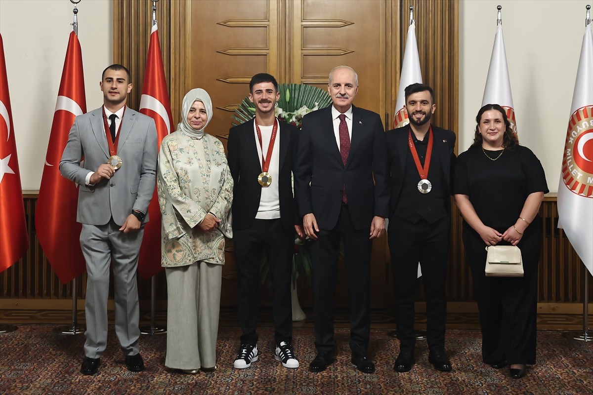 TBMM Başkanı Numan Kurtulmuş, TBMM 28. Dönem 3. Yasama Yılı açılışı dolayısıyla Meclis'te...