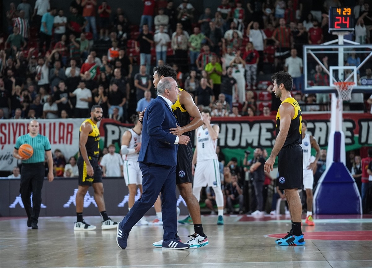 Basketbol Şampiyonalar Ligi C Grubu ilk hafta maçında Karşıyaka, İspanyol temsilcisi La Laguna...