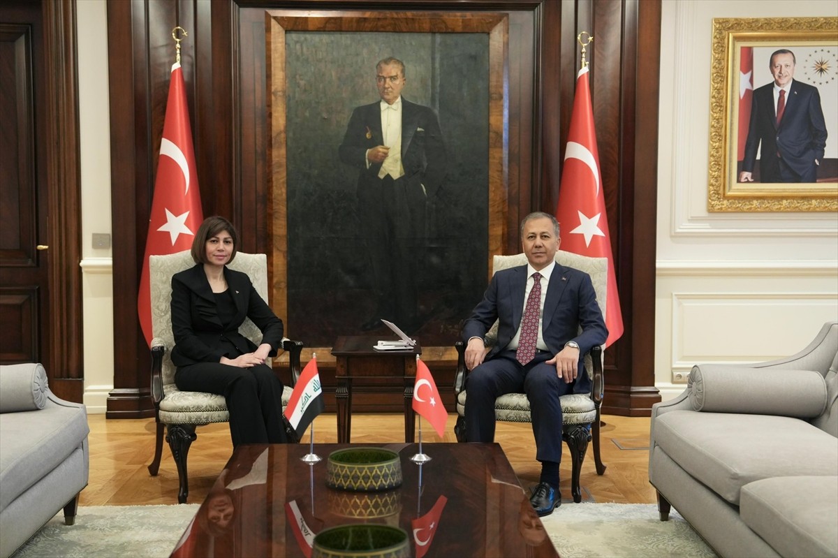 İçişleri Bakanı Ali Yerlikaya, Irak Cumhuriyeti Göç ve Yerinden Edilmişler Bakanı Evan Faiq Jabro...