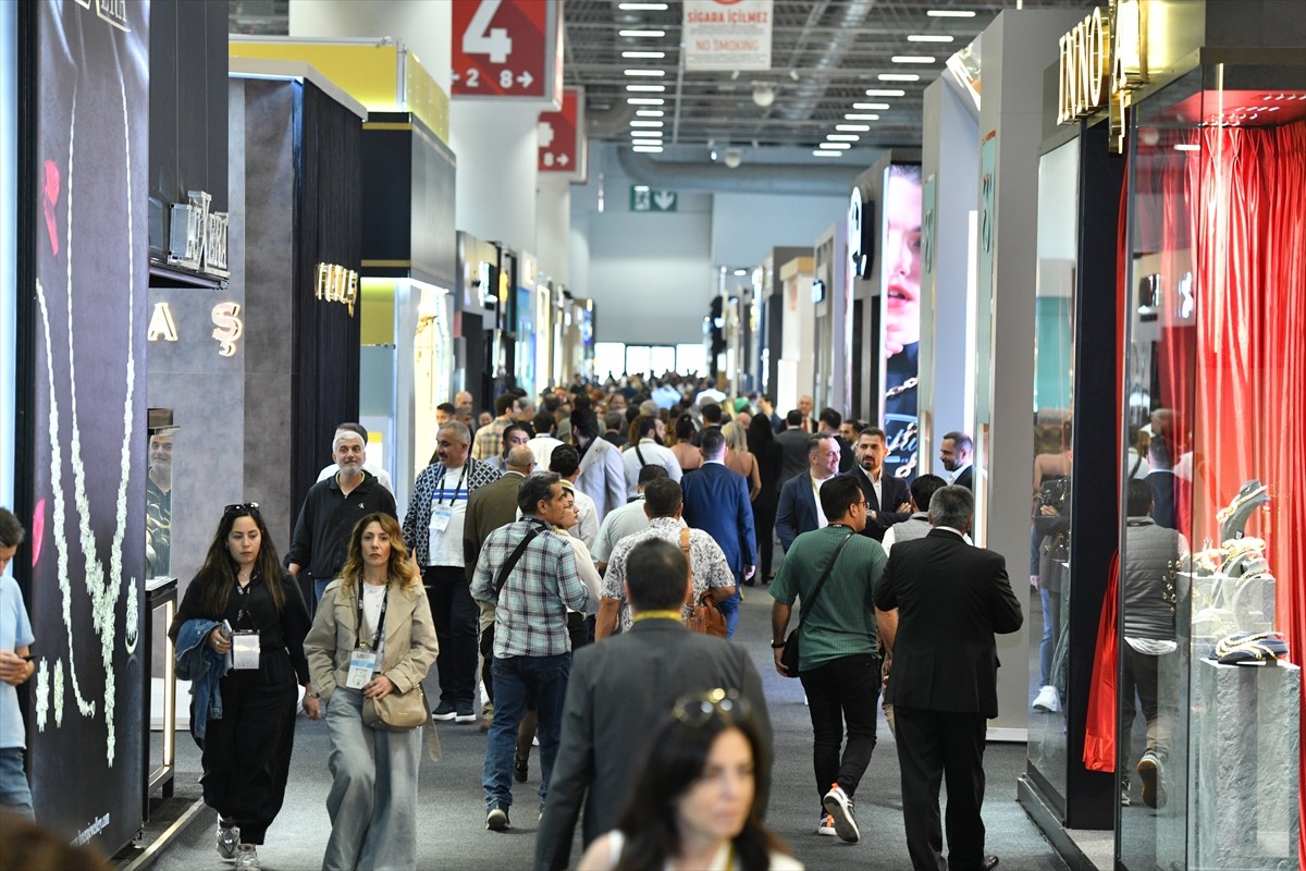 Uluslararası mücevher endüstrisinin en önemli buluşmaları arasında yer alan IJS Istanbul Jewelry...