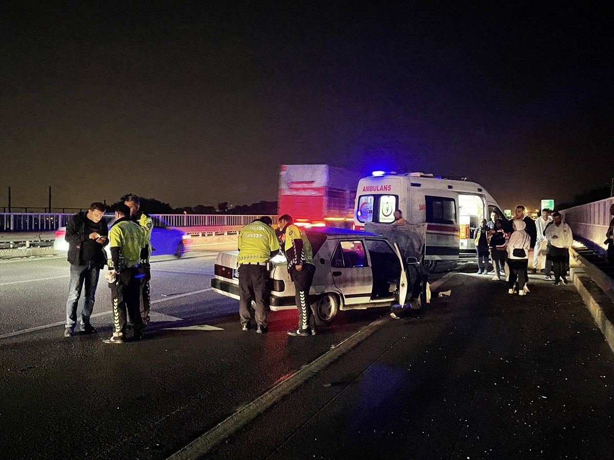 Bursa'nın Osmangazi ilçesinde, otomobilin çarptığı yaya hayatını kaybetti. Polis ekipleri olay...