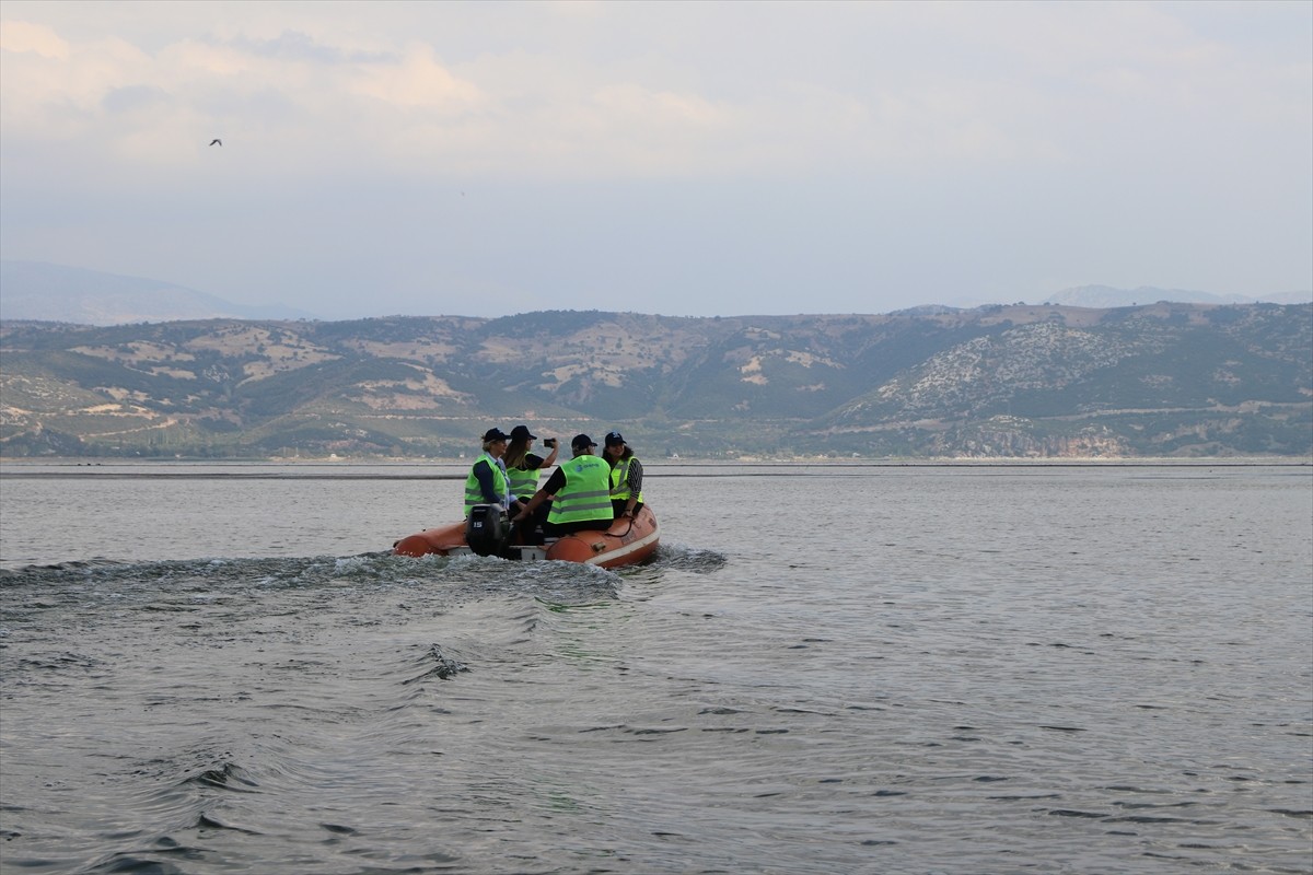 Çevre, Şehircilik ve İklim Değişikliği Bakanlığı, kuraklığın etkisiyle su seviyesi hızla düşen ve...