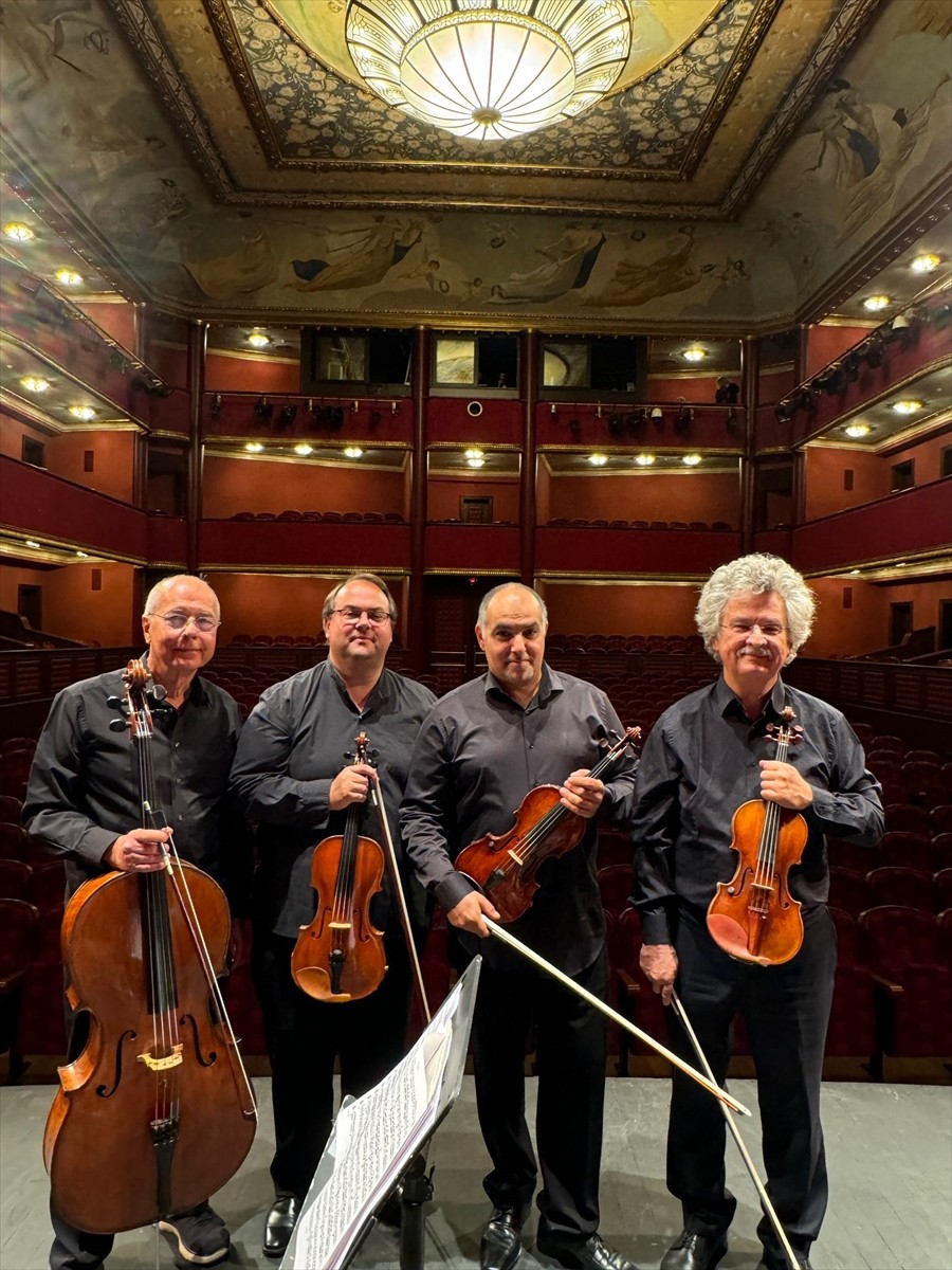 Macar -Türk Dostluğu 100. Yılı" kapsamında "Kodaly Quartet" adlı müzik grubu sanatseverlerle...