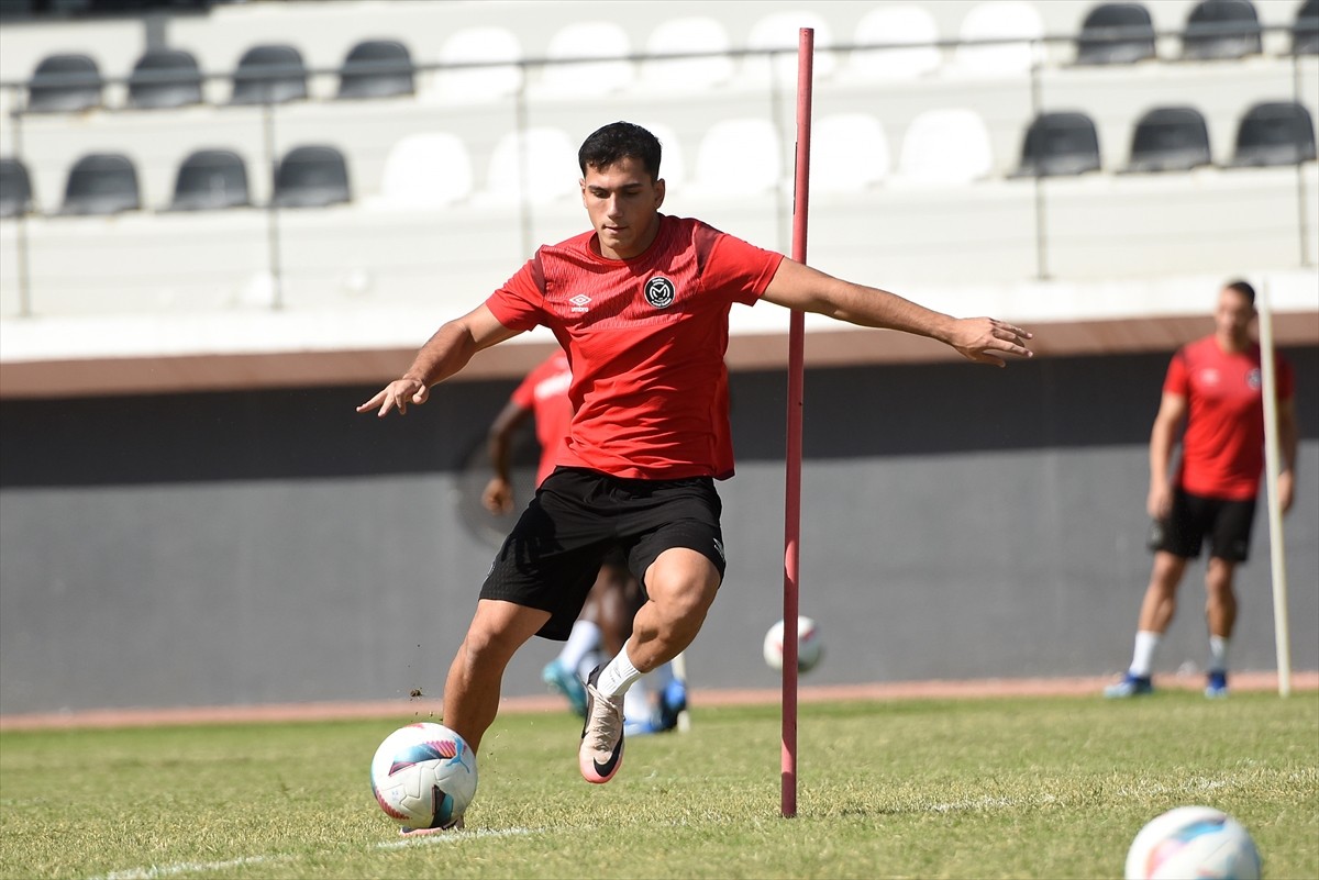 Trendyol 1. Lig'in 8. haftasında Gençlerbirliği'ni konuk edecek Manisa FK, müsabakanın...