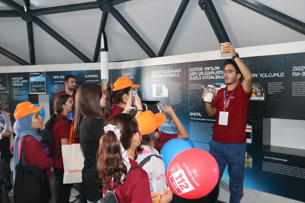 Orta Doğu Teknik Üniversitesi (ODTÜ) tarafından TEKNOFEST'te kurulan etkinlik alanı ve standında...