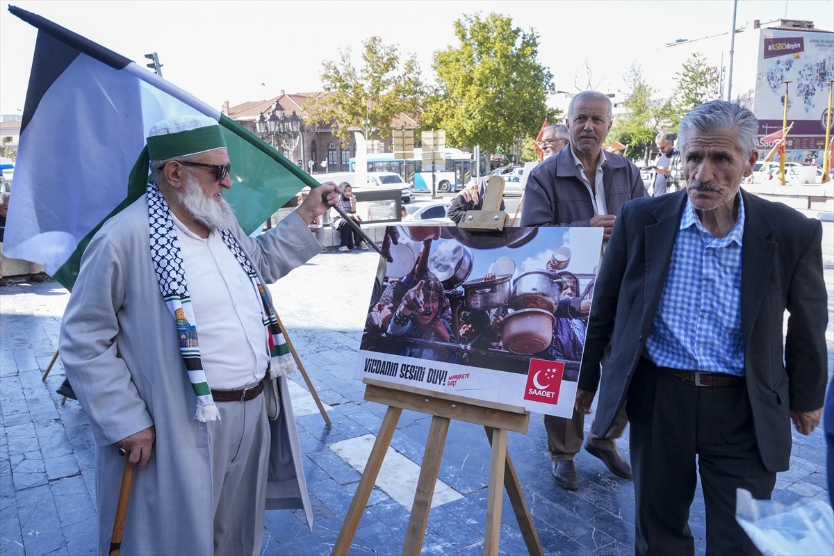 Saadet Partisi, İsrail'in Filistin'e ve Lübnan'a yönelik saldırılarına tepki gösterdi. Saadet...