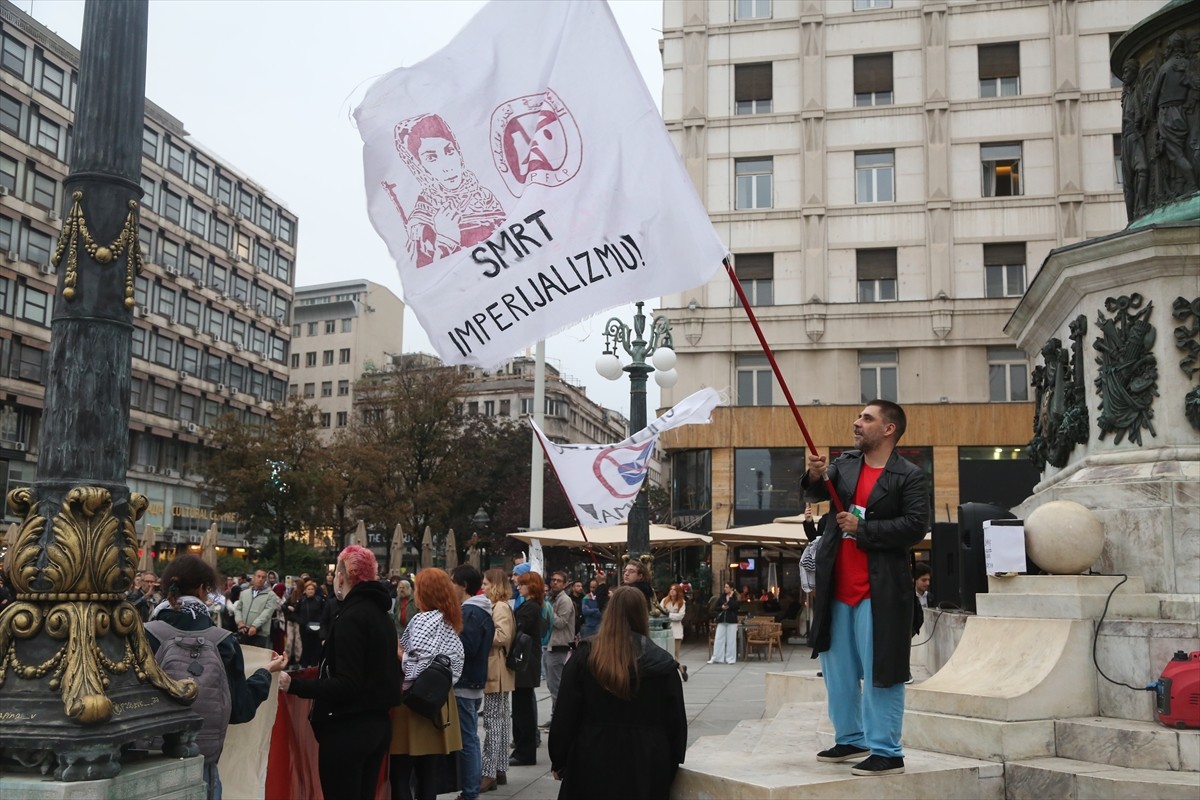 Sırbistan'ın başkenti Belgrad'da Filistin'e destek gösterisi düzenlendi. "Sırbistan'da Filistin...