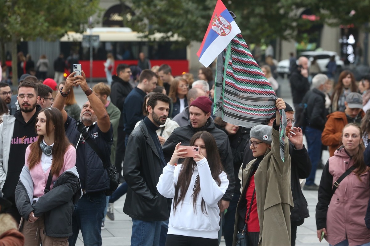 Sırbistan'ın başkenti Belgrad'da Filistin'e destek gösterisi düzenlendi. "Sırbistan'da Filistin...