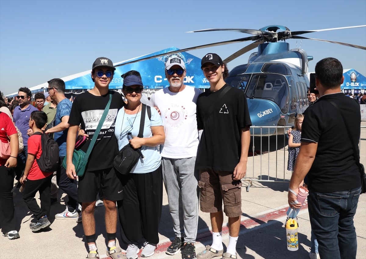 Adana'da düzenlenen Havacılık, Uzay ve Teknoloji Festivali'nde (TEKNOFEST) yerli ve milli hava...