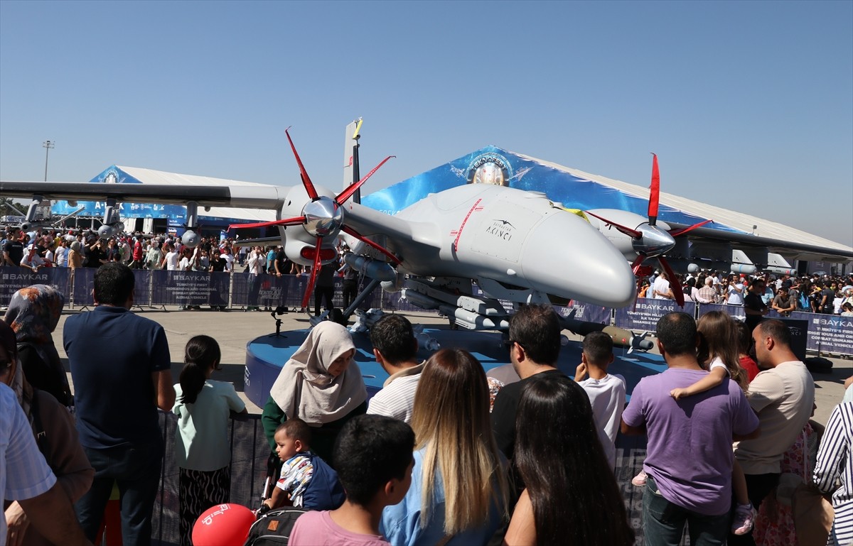 Adana'da düzenlenen Havacılık, Uzay ve Teknoloji Festivali'nde (TEKNOFEST) yerli ve milli hava...