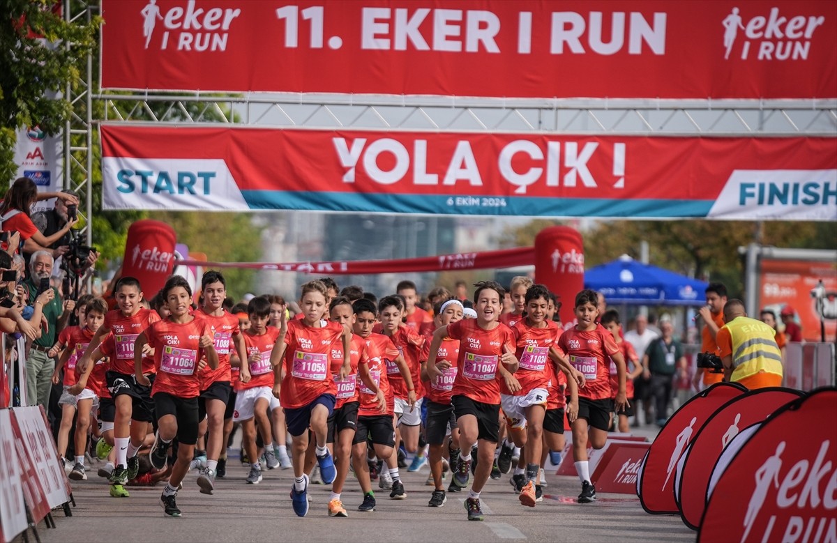 Bursa'da 11'incisi düzenlenen "Eker I Run Koşusu", 5 bin sporcunun katılımıyla...