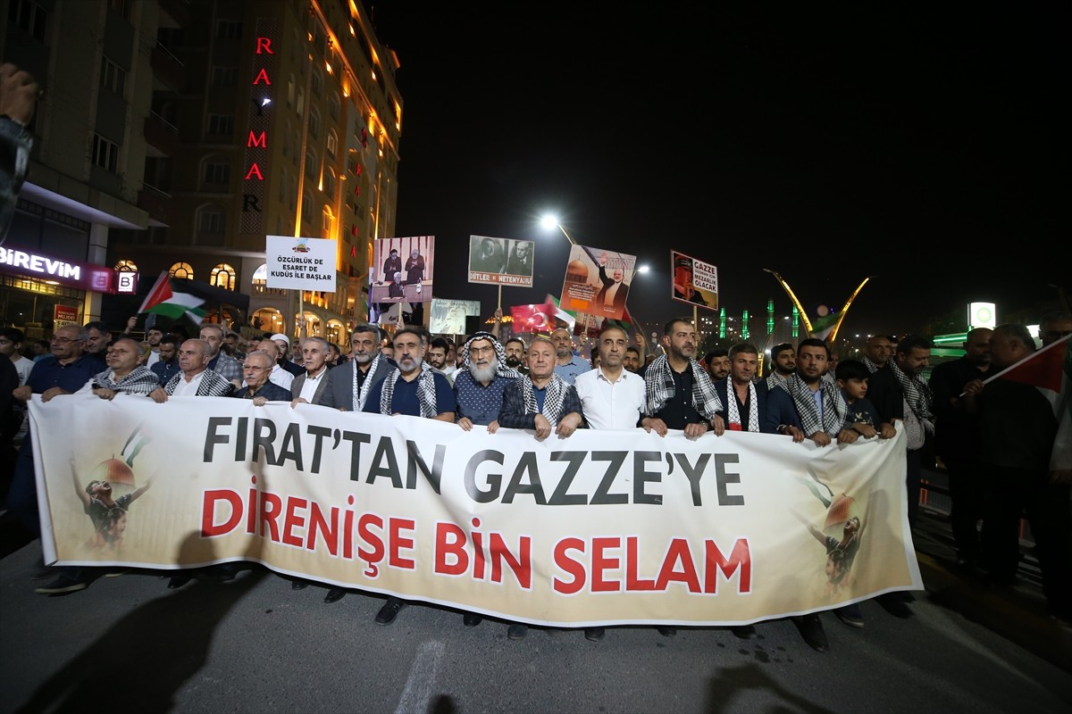 Diyarbakır, Siirt, Şırnak ve Mardin'de İsrail'in Filistin'e yönelik saldırıları protesto...