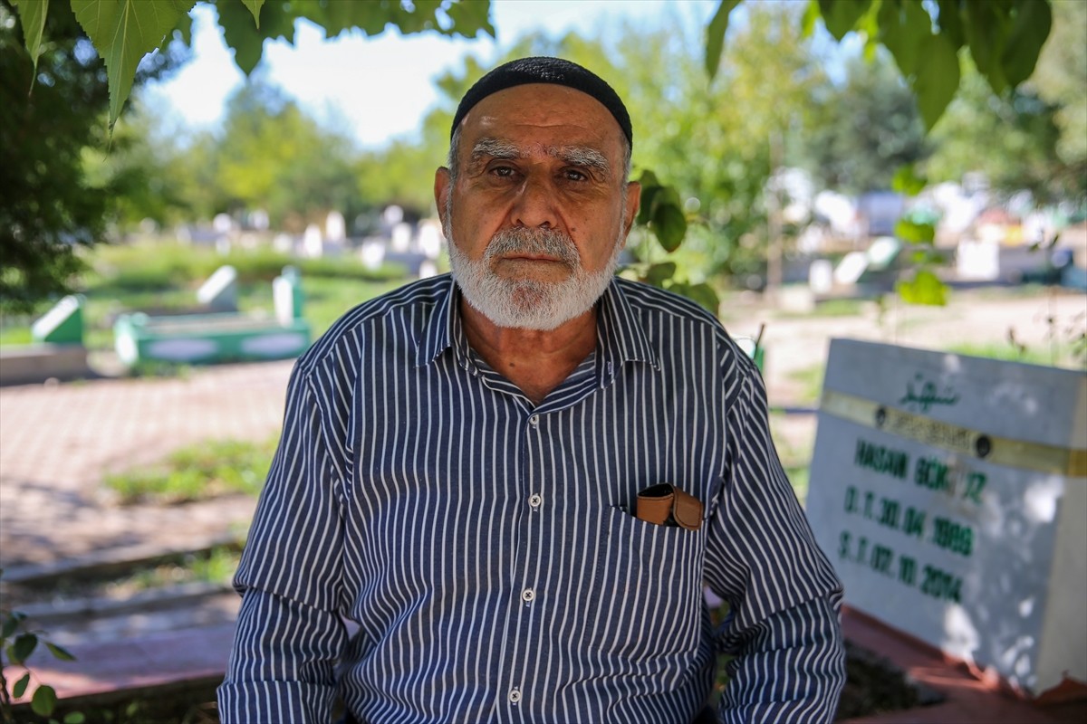 Diyarbakır'da merkez Bağlar ilçesinde bir dernek tarafından hazırlanan kurban eti paketlerini...