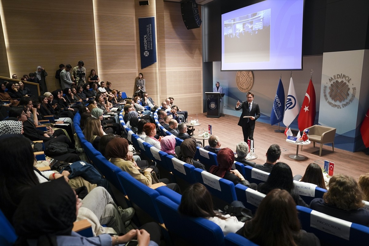 Anadolu Ajansı (AA) Yönetim Kurulu Başkanı ve Genel Müdürü Serdar Karagöz, İstanbul Medipol...