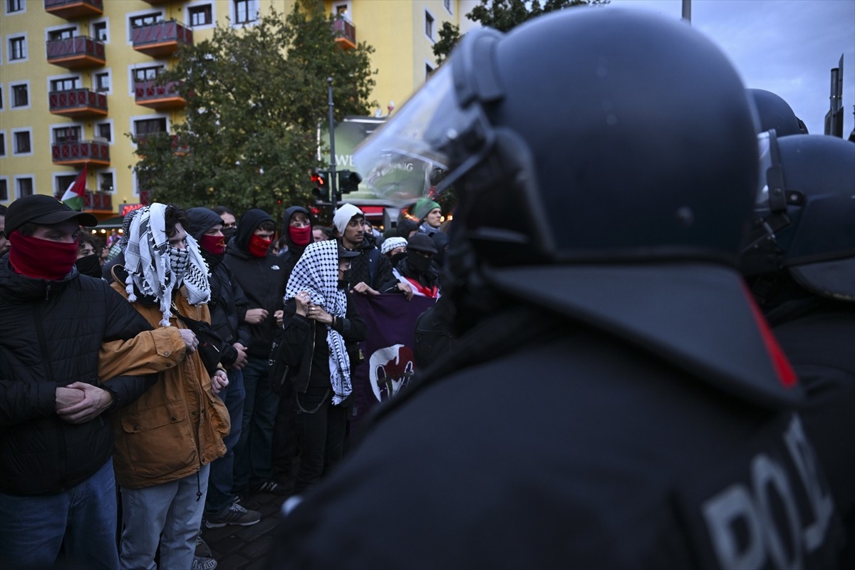 Almanya'nın başkenti Berlin'de İsrail'in Gazze'ye yönelik saldırılarının birinci yılı dolayısıyla...