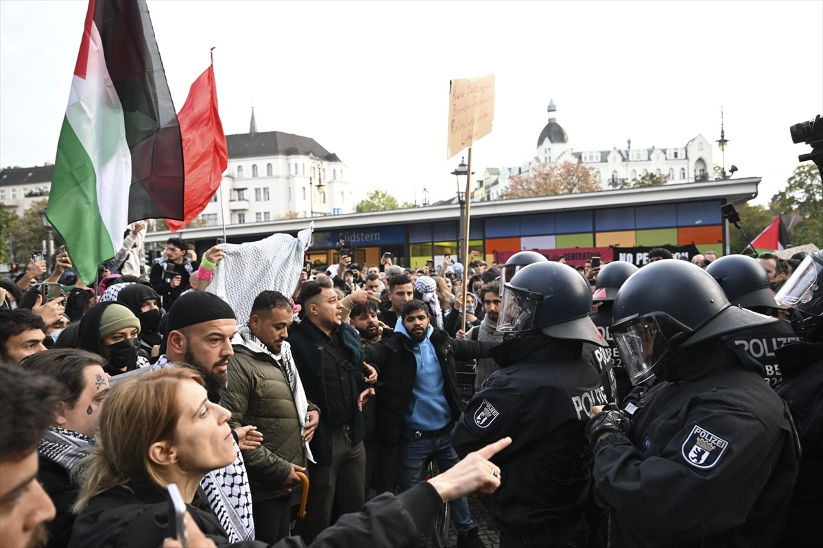 Almanya'nın başkenti Berlin'de İsrail'in Gazze'ye yönelik saldırılarının birinci yılı dolayısıyla...