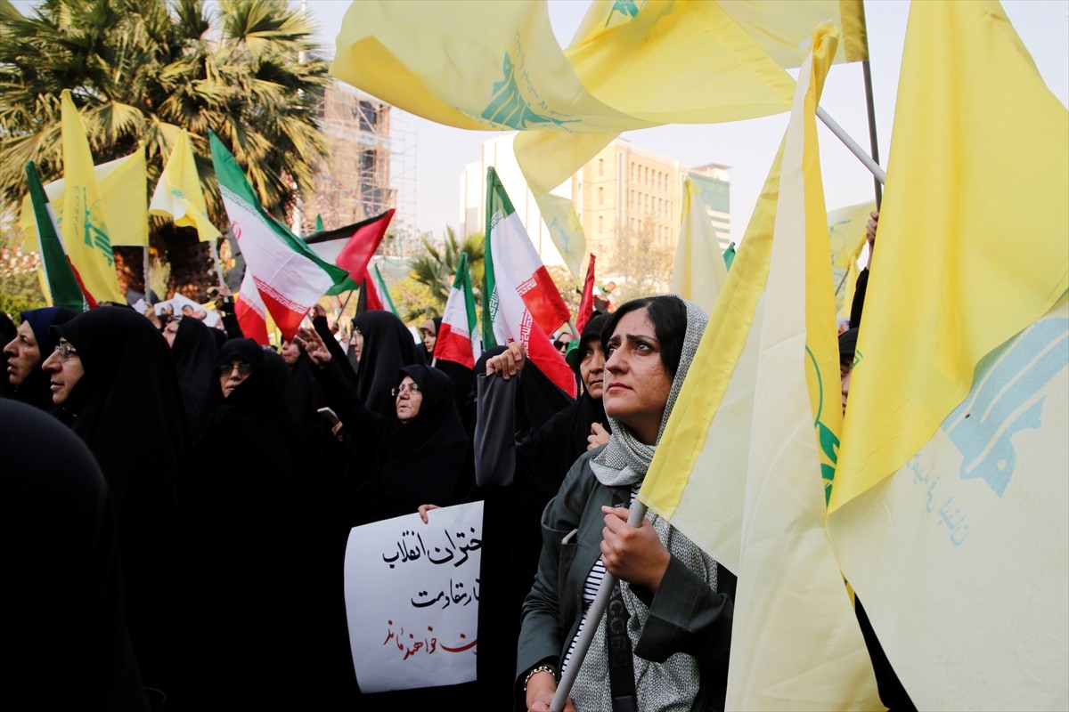 İran'ın başkenti Tahran'da İsrail'in Filistin ve Lübnan'a saldırılarını protesto ve Hizbullah ve...