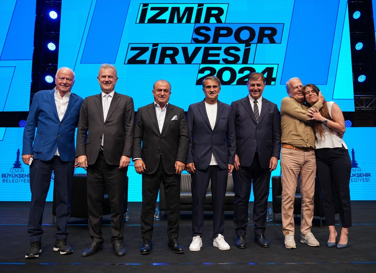 İzmir Büyükşehir Belediyesi ile İzmir Ticaret Odası (İZTO) ev sahipliğindeki İzmir Spor Zirvesi...