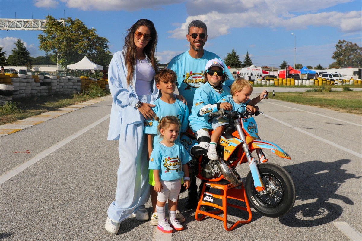 Katıldığı ilk şampiyonada Türkiye şampiyonu olan 5 yaşındaki motosiklet sporcusu Zayn Sofuoğlu...