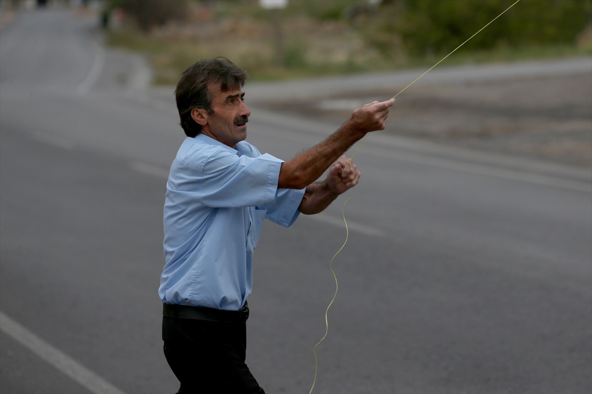 Kayseri'nin Hacılar ilçesinde yaşayan 56 yaşındaki Mehmet Ayvaz'ın çocukluğunda uçurduğu...