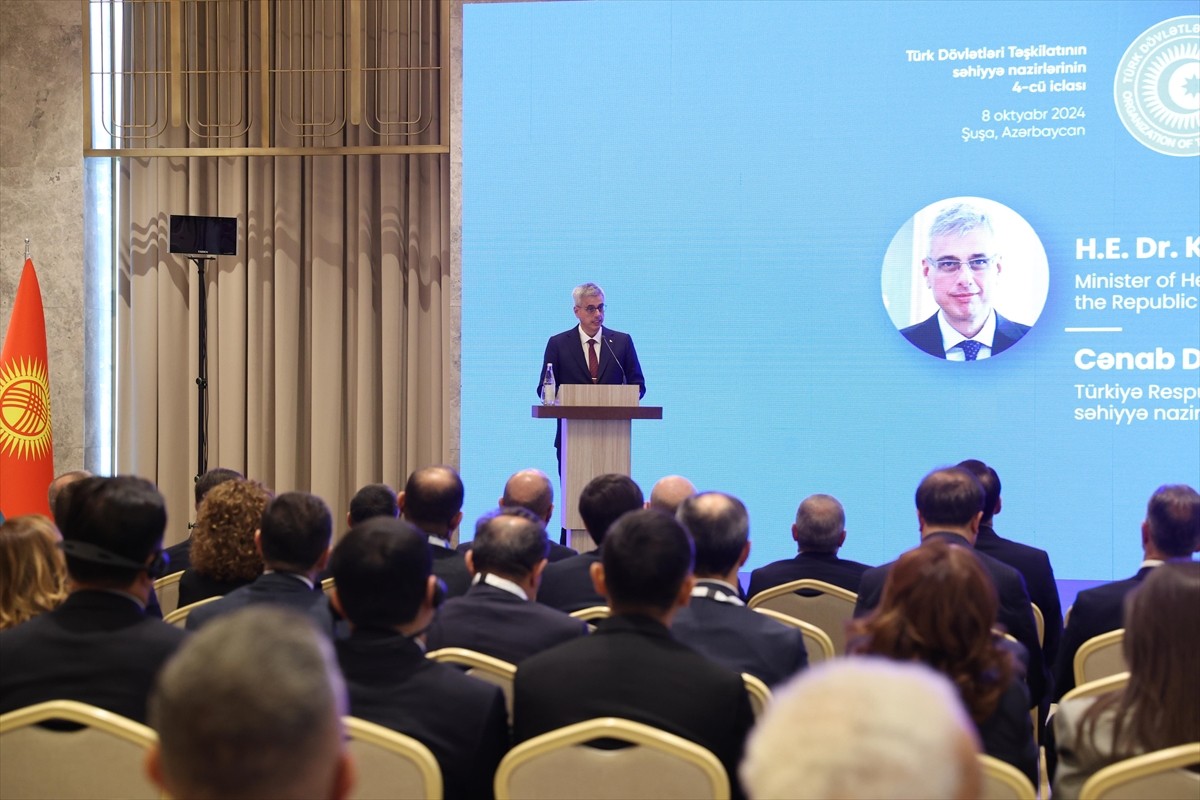 Sağlık Bakanı Kemal Memişoğlu, Azerbaycan'ın Şuşa şehrinde düzenlenen Türk Devletleri Teşkilatı...