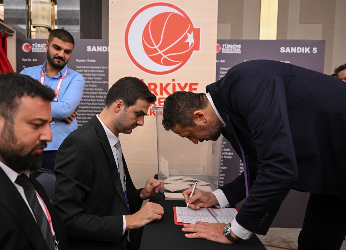 Türkiye Basketbol Federasyonunun olağan genel kurulu, Ankara'da yapıldı. Crowne Plaza Ankara'da...