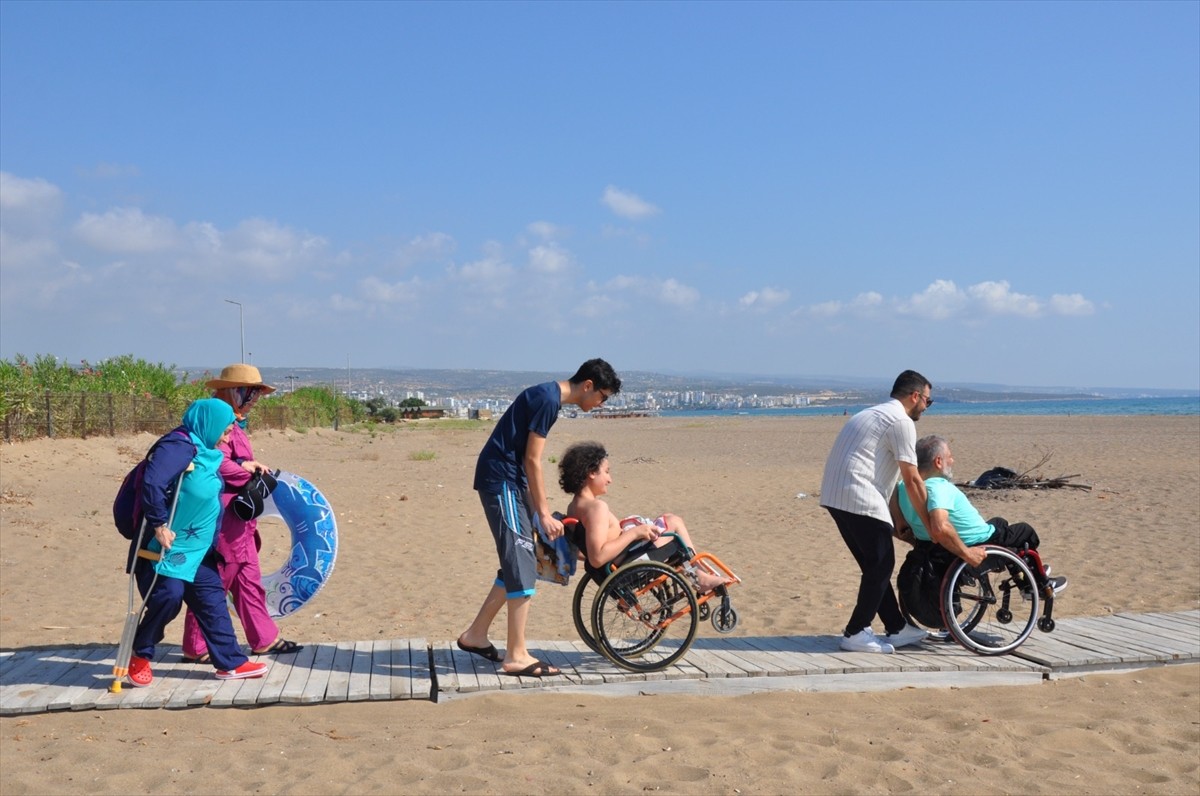 Aydın'ın Didim ilçesinde, engelli bireyleri sporla topluma kazandırmayı hedefleyen "RESPECT...