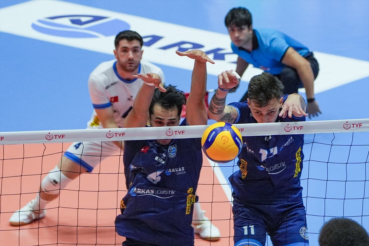 CEV Erkekler Challenge Kupası 32'li final turu ilk maçında Arkas Spor, Finlandiya'dan Akaa ile...