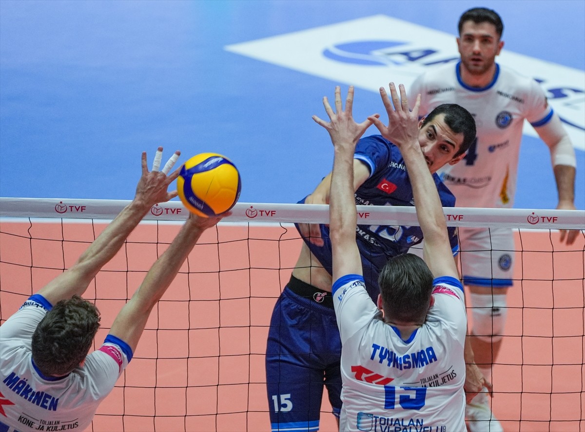 CEV Erkekler Challenge Kupası 32'li final turu ilk maçında Arkas Spor, Finlandiya'dan Akaa ile...