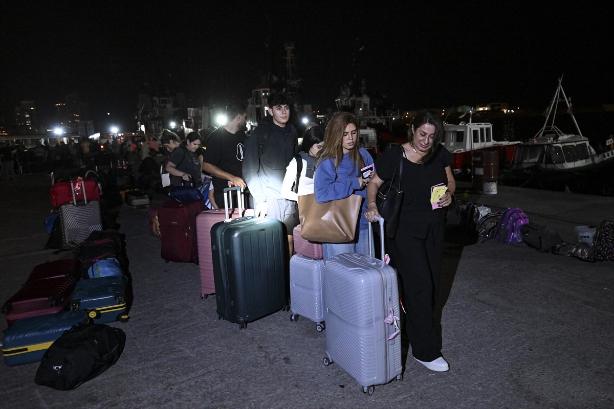 Dışişleri Bakanlığı ve Milli Savunma Bakanlığı koordinesinde, İsrail'in saldırısı altındaki...